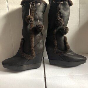 Sergio Rossi women's EU39/US9 brown leather platform boots shearling pom poms
